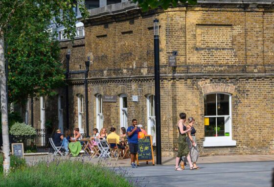 rar_royal-arsenal-riverside-local-area-exterior